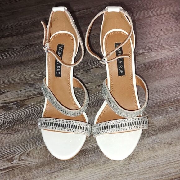 Izabella Rue Gwenyth Heels White heels with rhinestone detailing on band - Picture 2 of 8